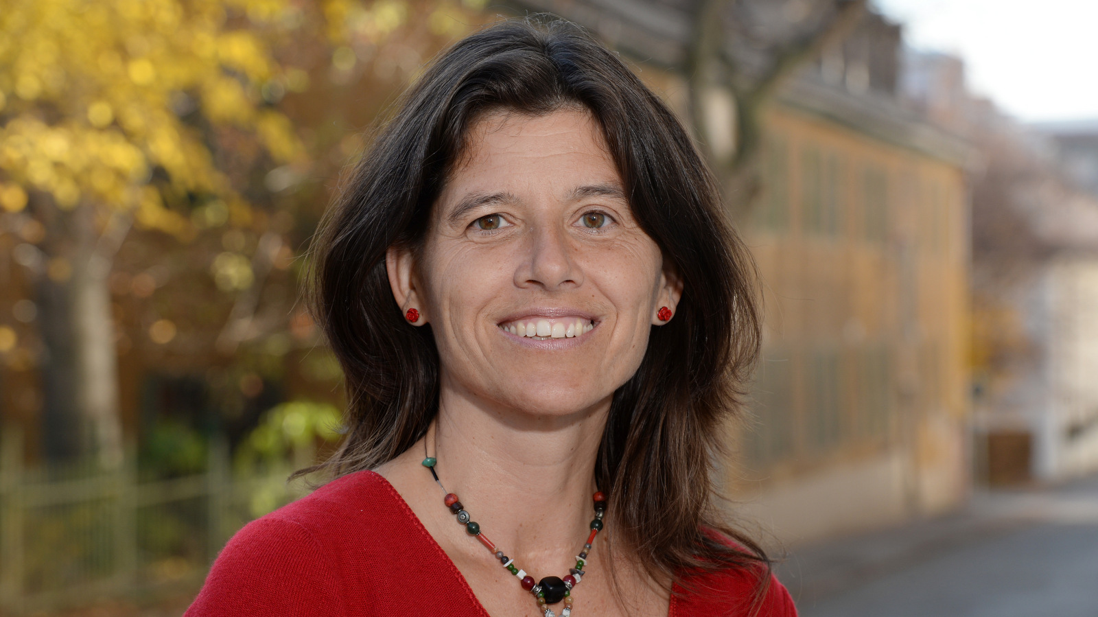 Michaela Glaser, Leiterin der Arbeits- und Forschungsstelle Rechtsextremismus und Radikalisierungsprävention am DJI in Halle; Foto: David Ausserhofer