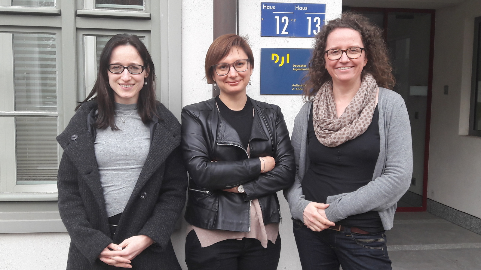 v.l.n.r.: Tabea Schlimbach (DJI), Dr. Valentina Cuzzocrea (Universität Erfurt), Dr. Karen Hemming (DJI); Foto: DJI