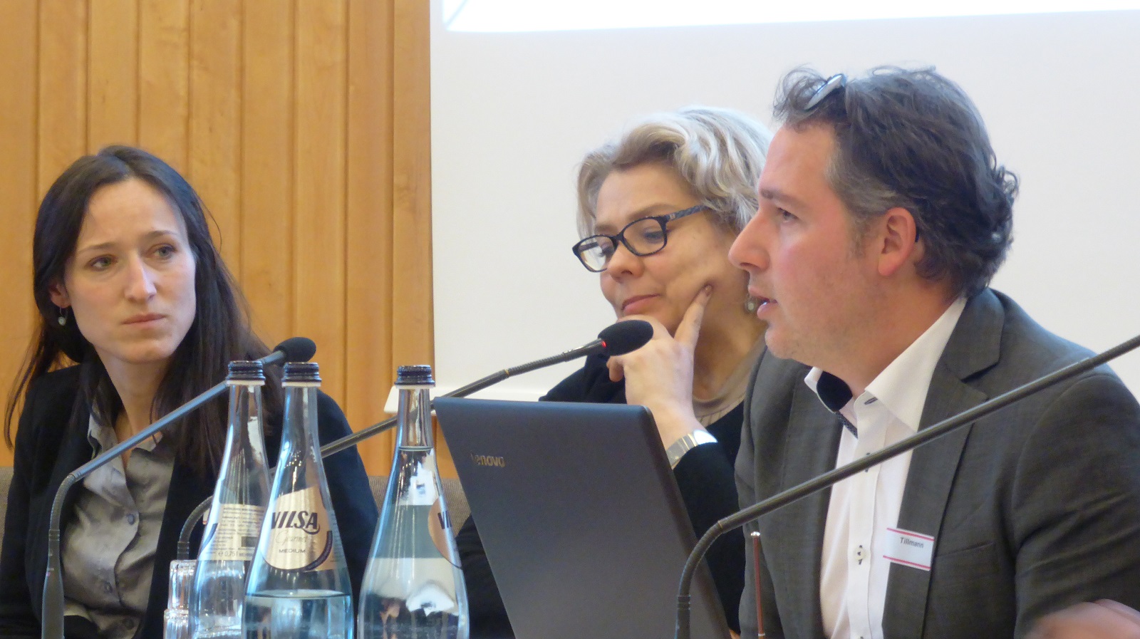 Das MOVE-Team am Deutschen Jugendinstitut: Tabea Schlimbach, Prof. Dr. Birgit Reißig, Frank Tillmann; Foto: DJI